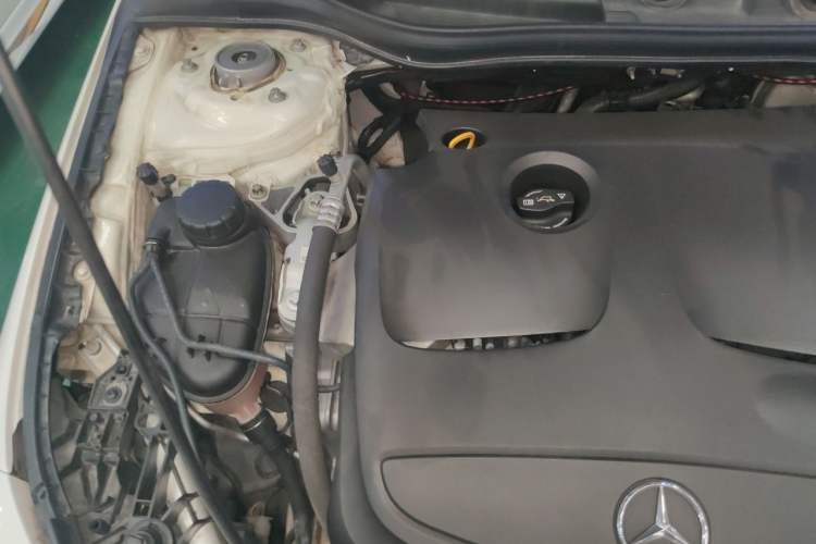 Used Mercedes-Benz CLA 2014 CLA 260 4MATIC Engine Bay Right
