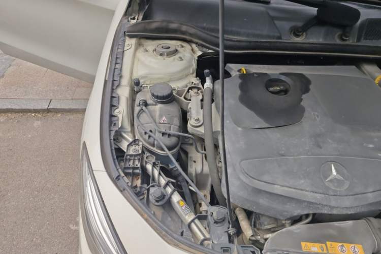 Used Mercedes-Benz CLA 2014 CLA 260 4MATIC Engine Bay Right