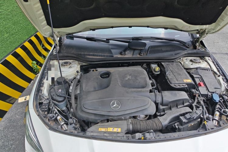Used Mercedes-Benz CLA 2014 CLA 260 4MATIC Engine Bay Right