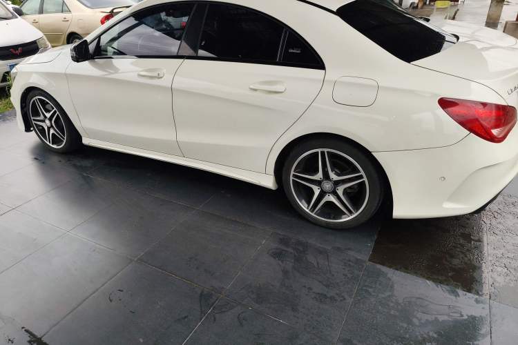 Used Mercedes-Benz CLA 2014 CLA 260 4MATIC Exterior 3