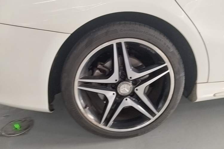 Used Mercedes-Benz CLA 2014 CLA 260 4MATIC Exterior 5