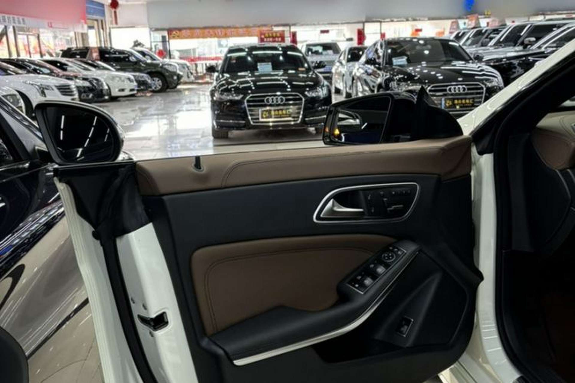 Used Mercedes-Benz CLA 2014 CLA 260 4MATIC Exterior 9