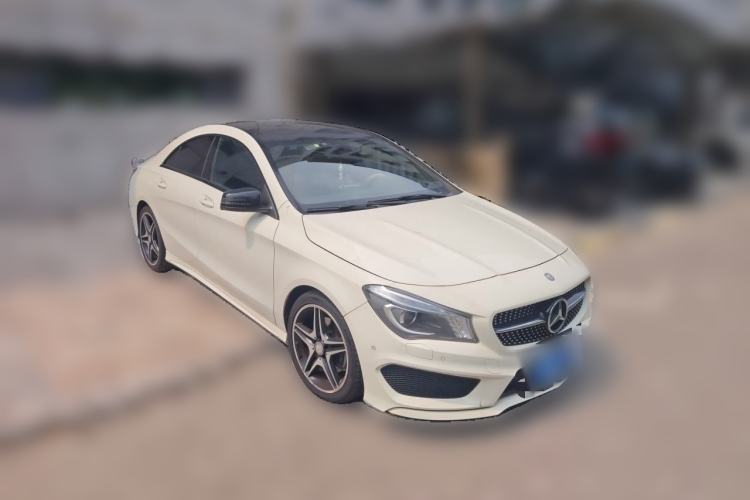 Used Mercedes-Benz CLA 2014 CLA 260 4MATIC Front Right 45 Deg