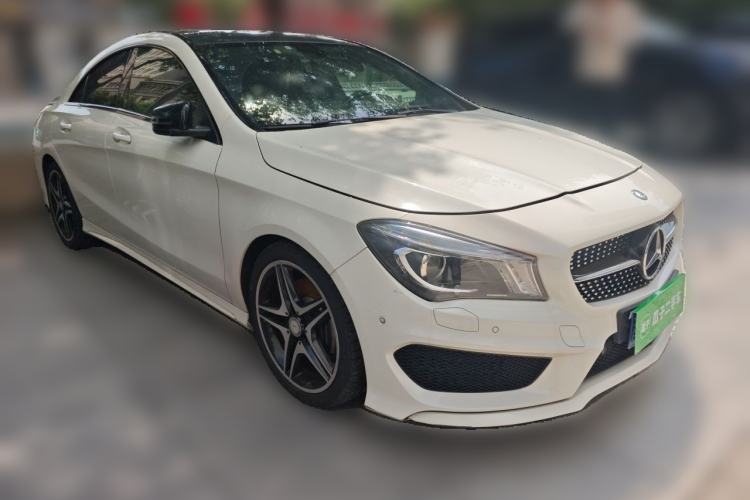 Used Mercedes-Benz CLA 2014 CLA 260 4MATIC Front Right 45 Deg