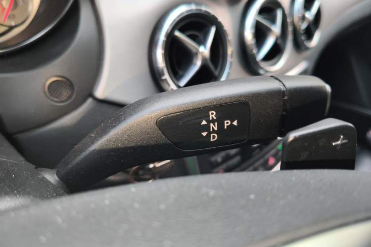 Used Mercedes-Benz CLA 2014 CLA 260 4MATIC Gear Lever