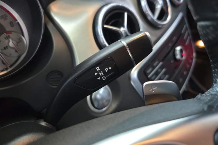 Used Mercedes-Benz CLA 2014 CLA 260 4MATIC Gear Lever