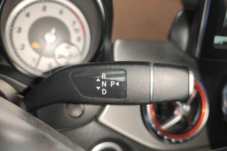 Used Mercedes-Benz CLA 2014 CLA 260 4MATIC Gear Lever
