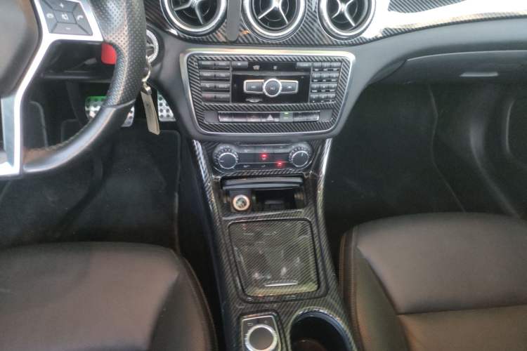 Used Mercedes-Benz CLA 2014 CLA 260 4MATIC Gear Lever