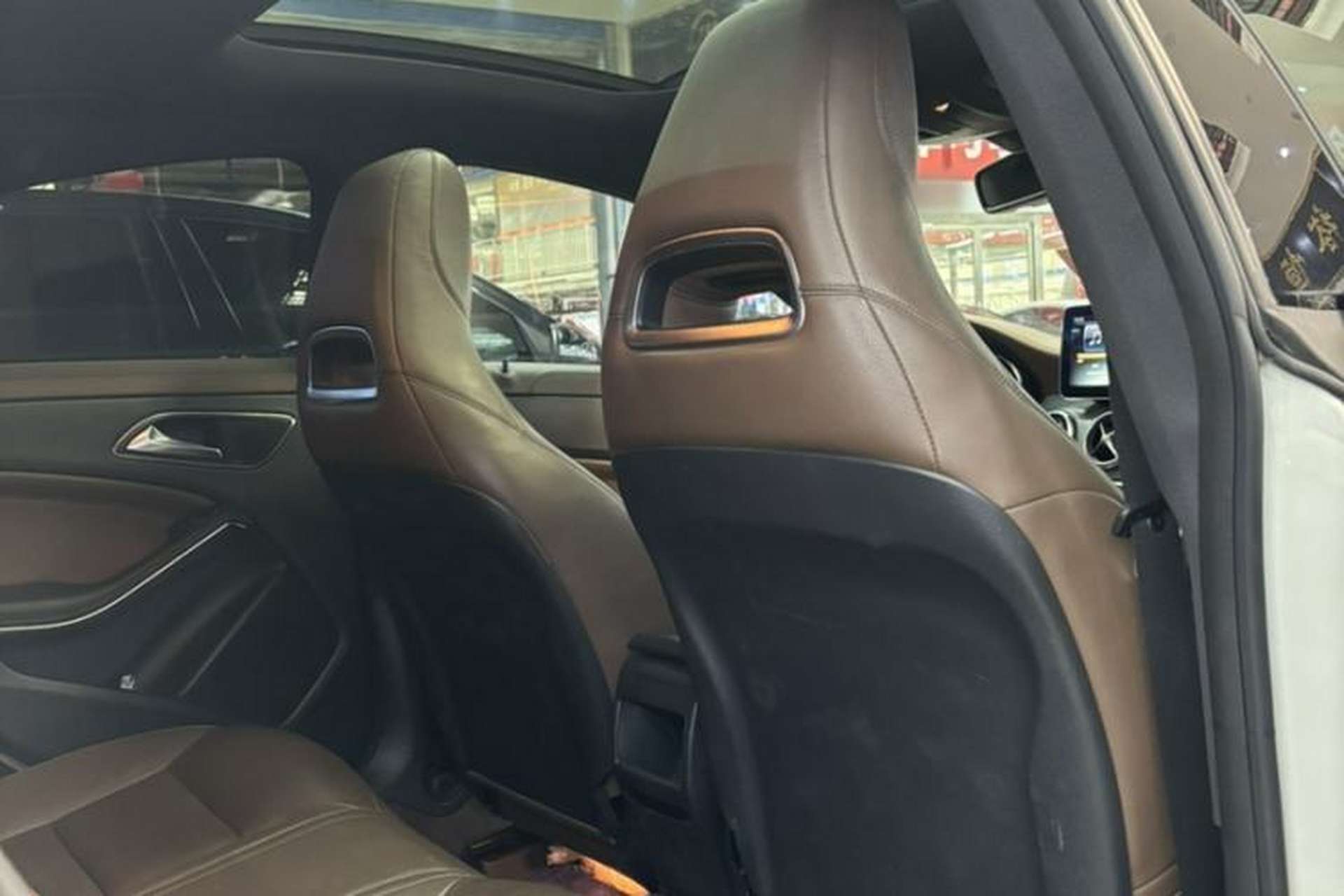 Used Mercedes-Benz CLA 2014 CLA 260 4MATIC Interior 4
