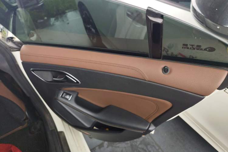 Used Mercedes-Benz CLA 2014 CLA 260 4MATIC Interior 6