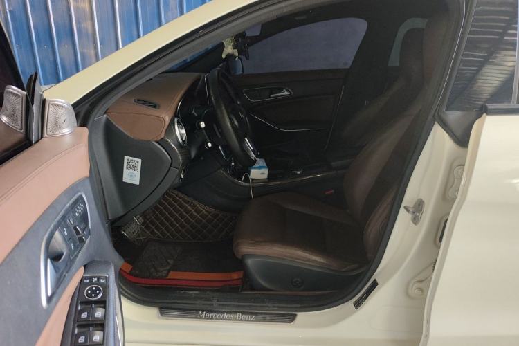 Used Mercedes-Benz CLA 2014 CLA 260 4MATIC Left Front Seat