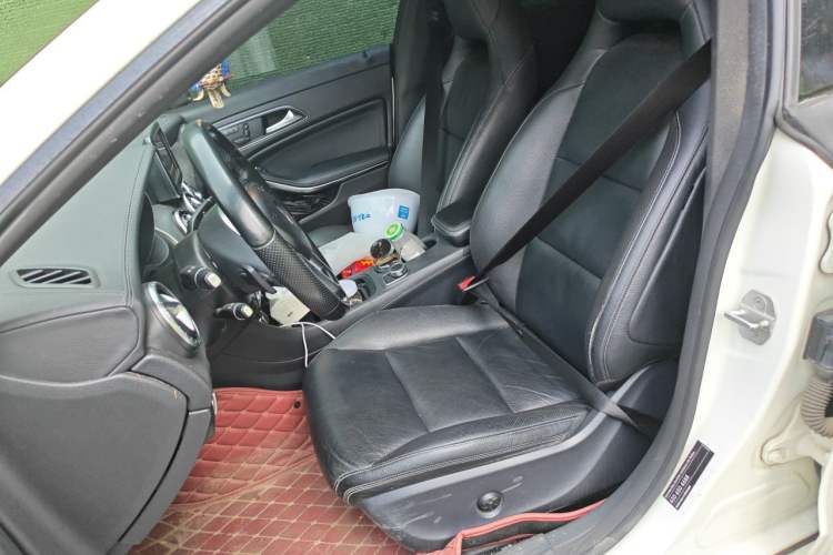 Used Mercedes-Benz CLA 2014 CLA 260 4MATIC Left Front Seat