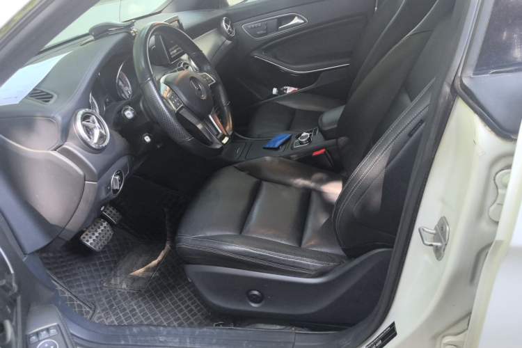Used Mercedes-Benz CLA 2014 CLA 260 4MATIC Left Front Seat