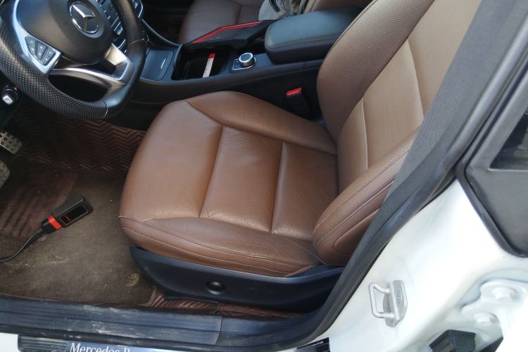 Used Mercedes-Benz CLA 2014 CLA 260 4MATIC Left Front Seat