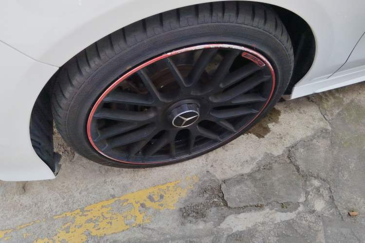 Used Mercedes-Benz CLA 2014 CLA 260 4MATIC Left Front Wheel Hub