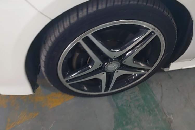 Used Mercedes-Benz CLA 2014 CLA 260 4MATIC Left Front Wheel Hub