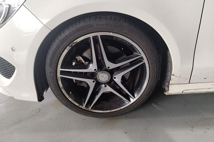 Used Mercedes-Benz CLA 2014 CLA 260 4MATIC Left Front Wheel Hub