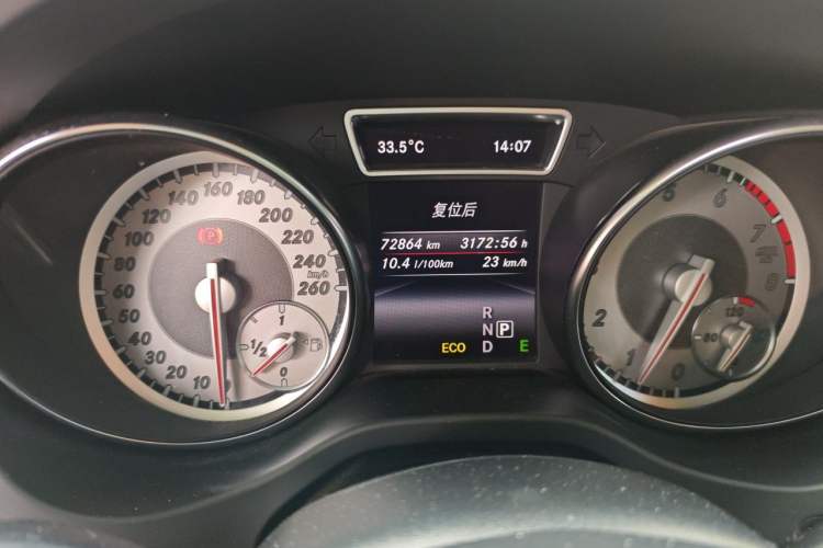 Used Mercedes-Benz CLA 2014 CLA 260 4MATIC Odometer Close Up
