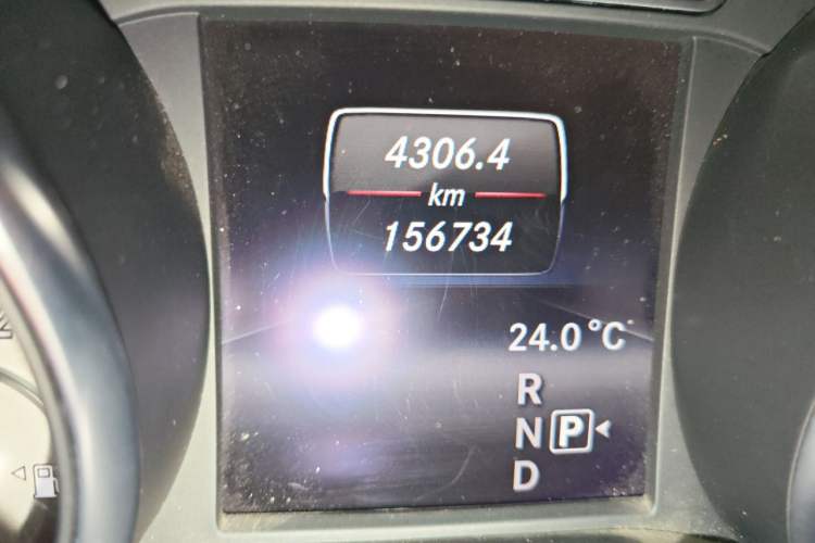 Used Mercedes-Benz CLA 2014 CLA 260 4MATIC Odometer Close Up