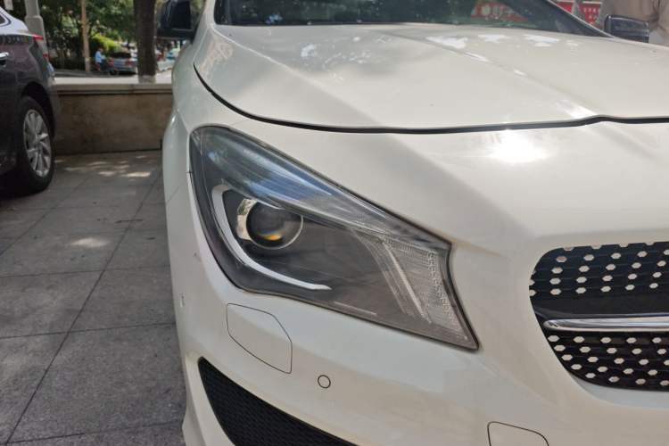 Used Mercedes-Benz CLA 2014 CLA 260 4MATIC Right Front Headlight