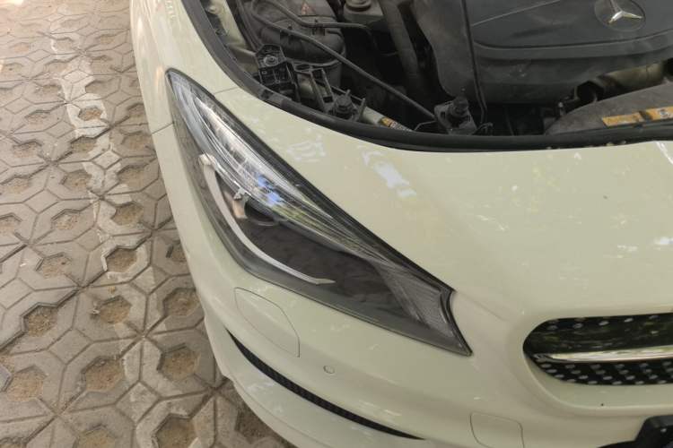 Used Mercedes-Benz CLA 2014 CLA 260 4MATIC Right Front Headlight