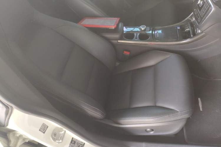 Used Mercedes-Benz CLA 2014 CLA 260 4MATIC Right Front Seat