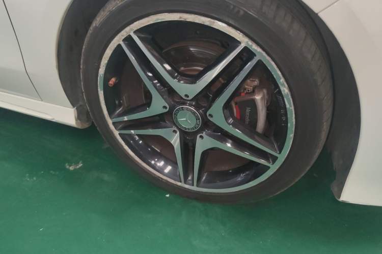 Used Mercedes-Benz CLA 2014 CLA 260 4MATIC Right Front Wheel Hub