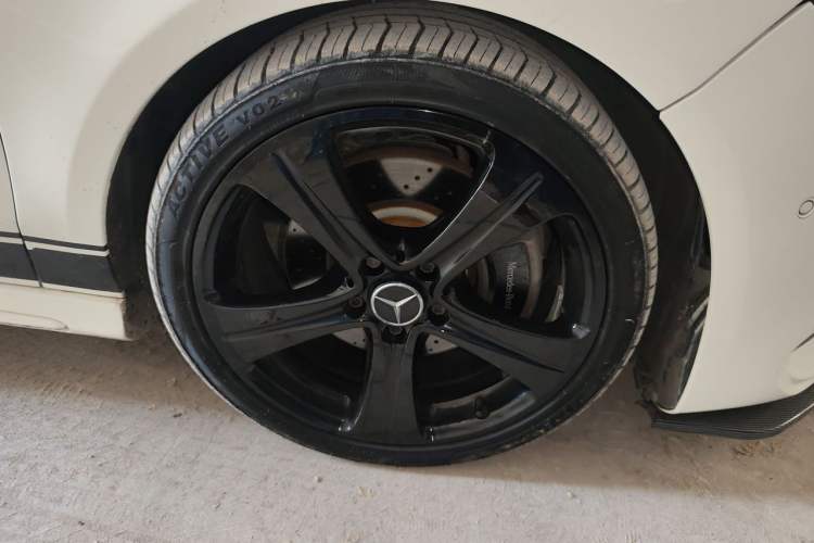 Used Mercedes-Benz CLA 2014 CLA 260 4MATIC Right Front Wheel Hub