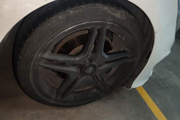Used Mercedes-Benz CLA 2014 CLA 260 4MATIC Right Front Wheel Hub