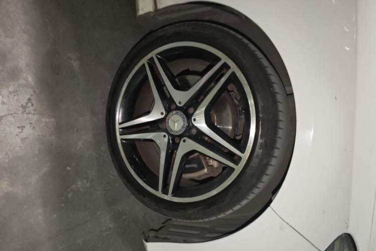 Used Mercedes-Benz CLA 2014 CLA 260 4MATIC Right Front Wheel Hub