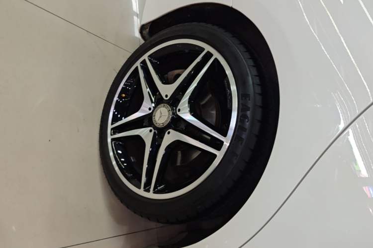 Used Mercedes-Benz CLA 2014 CLA 260 4MATIC Right Rear Wheel Hub