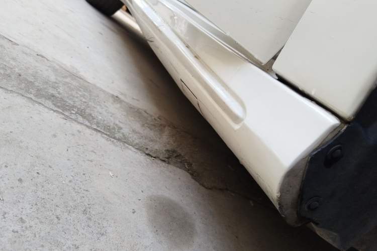 Used Mercedes-Benz CLA 2014 CLA 260 4MATIC Right Side Sill