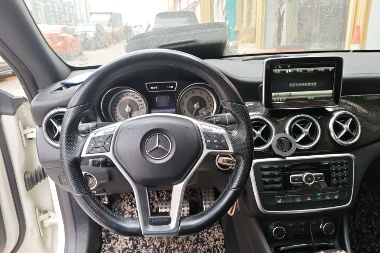 Used Mercedes-Benz CLA 2014 CLA 260 4MATIC Steering Wheel