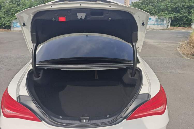 Used Mercedes-Benz CLA 2014 CLA 260 4MATIC Trunk