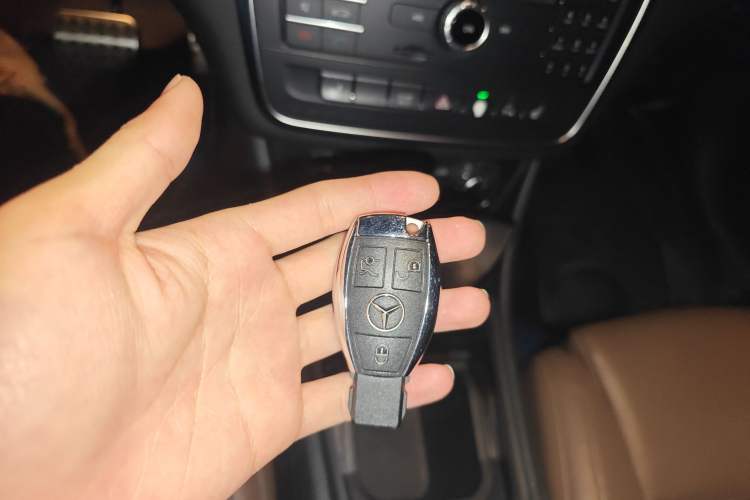 Used Mercedes-Benz CLA 2014 CLA 260 4MATIC Vehicle Key