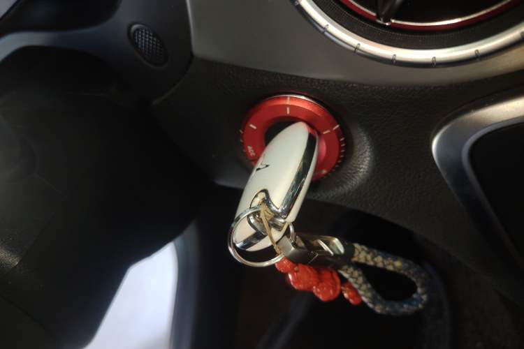 Used Mercedes-Benz CLA 2014 CLA 260 4MATIC Vehicle Key