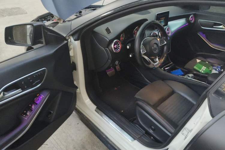 Used Mercedes-Benz CLA 2015 CLA 220 4MATIC Driver Seat