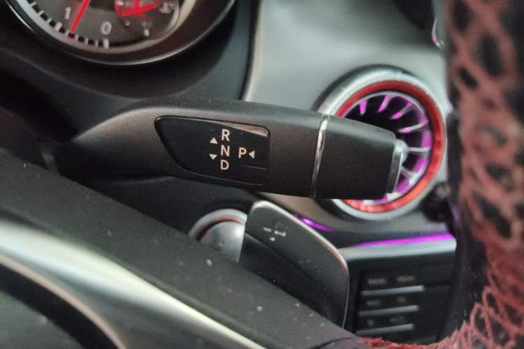 Used Mercedes-Benz CLA 2015 CLA 220 4MATIC Gear Lever