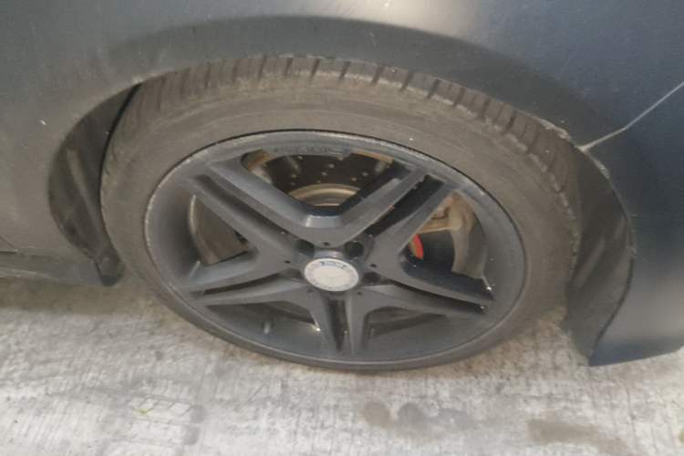 Used Mercedes-Benz CLA 2015 CLA 220 4MATIC Right Front Wheel Hub