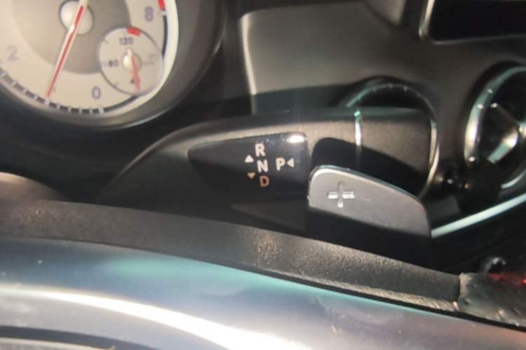 Used Mercedes-Benz CLA 2015 CLA 220 4MATIC Gear Lever