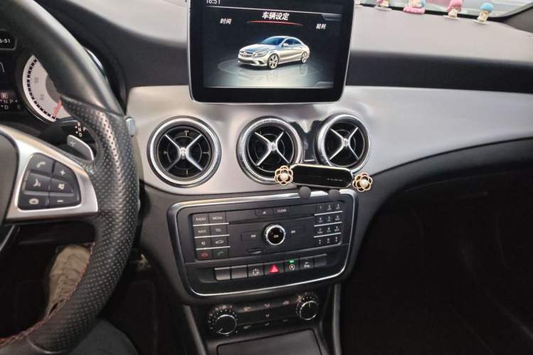 Used Mercedes-Benz CLA 2015 CLA 220 4MATIC Audio And AC Panel