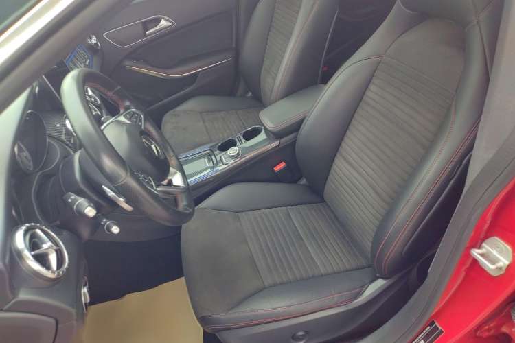 Used Mercedes-Benz CLA 2015 CLA 220 4MATIC Left Front Seat