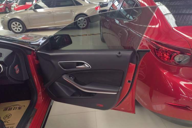 Used Mercedes-Benz CLA 2015 CLA 220 4MATIC Right Front Door Interior