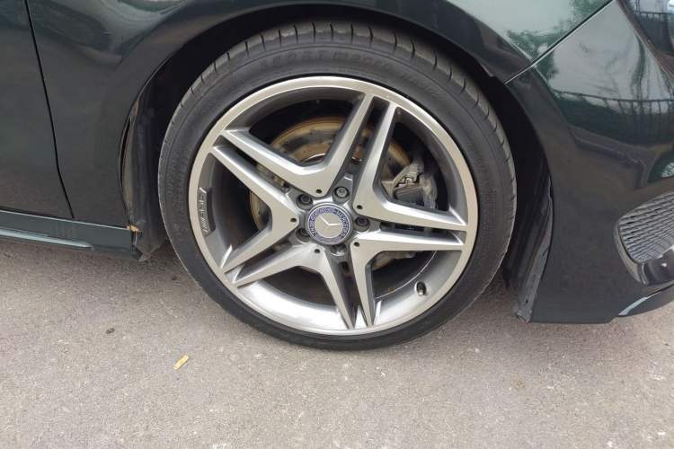 Used Mercedes-Benz CLA 2015 CLA 220 4MATIC Right Front Wheel Hub