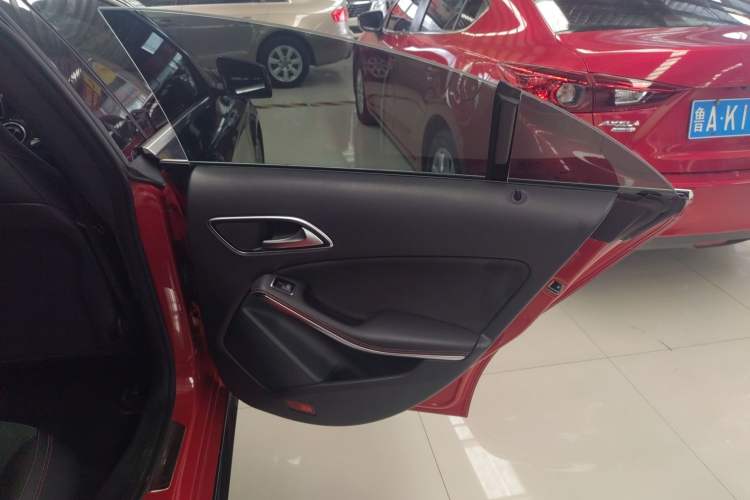 Used Mercedes-Benz CLA 2015 CLA 220 4MATIC Right Rear Door Interior
