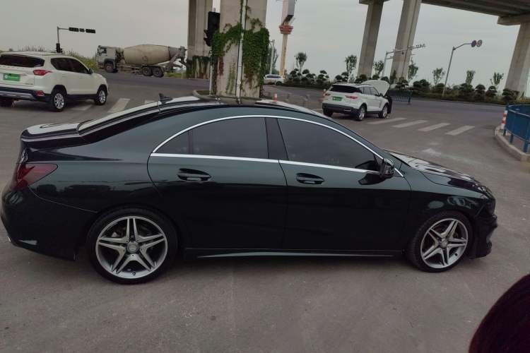 Used Mercedes-Benz CLA 2015 CLA 220 4MATIC Right Side