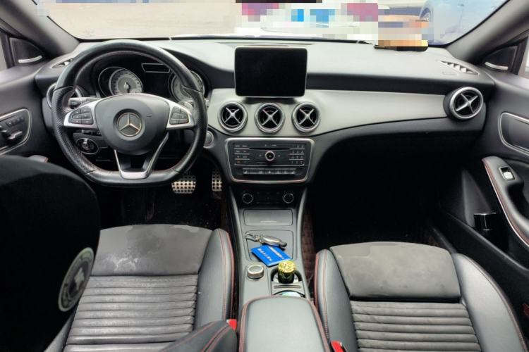 Used Mercedes-Benz CLA 2015 CLA 220 4MATIC Center Console