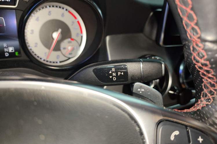 Used Mercedes-Benz CLA 2015 CLA 220 4MATIC Gear Lever