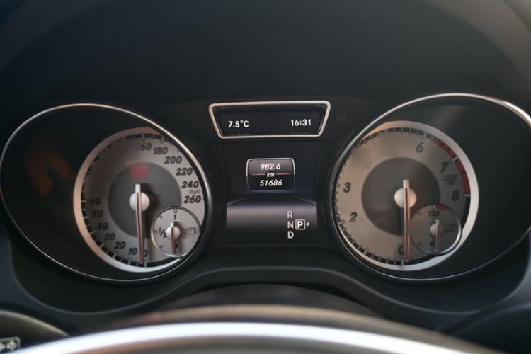Used Mercedes-Benz CLA 2015 CLA 220 4MATIC Interior 3