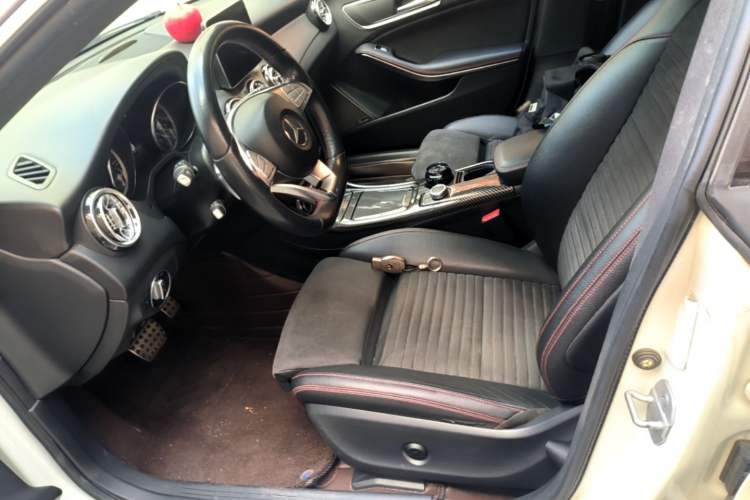 Used Mercedes-Benz CLA 2015 CLA 220 4MATIC Left Front Seat